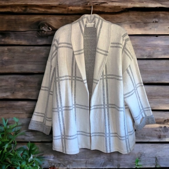 Adrienne Vittadini Cream and Gray Open Front Coat Sweater-Oversized - Size Large - Picture 1 of 9